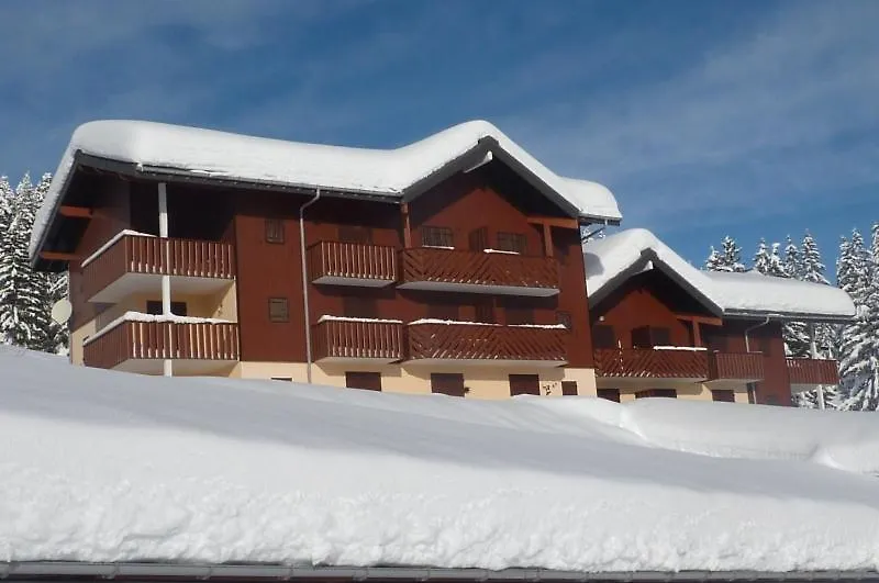 Mont Blanc Soleil E17 Apartamento Manigod França